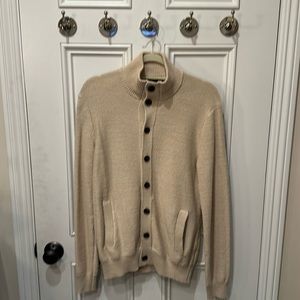 Men’s Linen Blend Sweater.